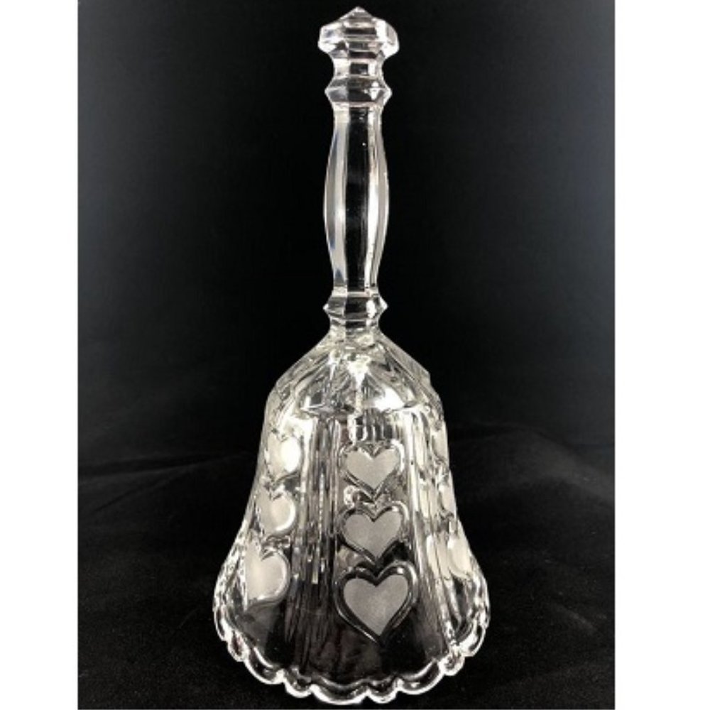 European Collection 24% Lead Crystal Bell - Etched Frosted Hearts